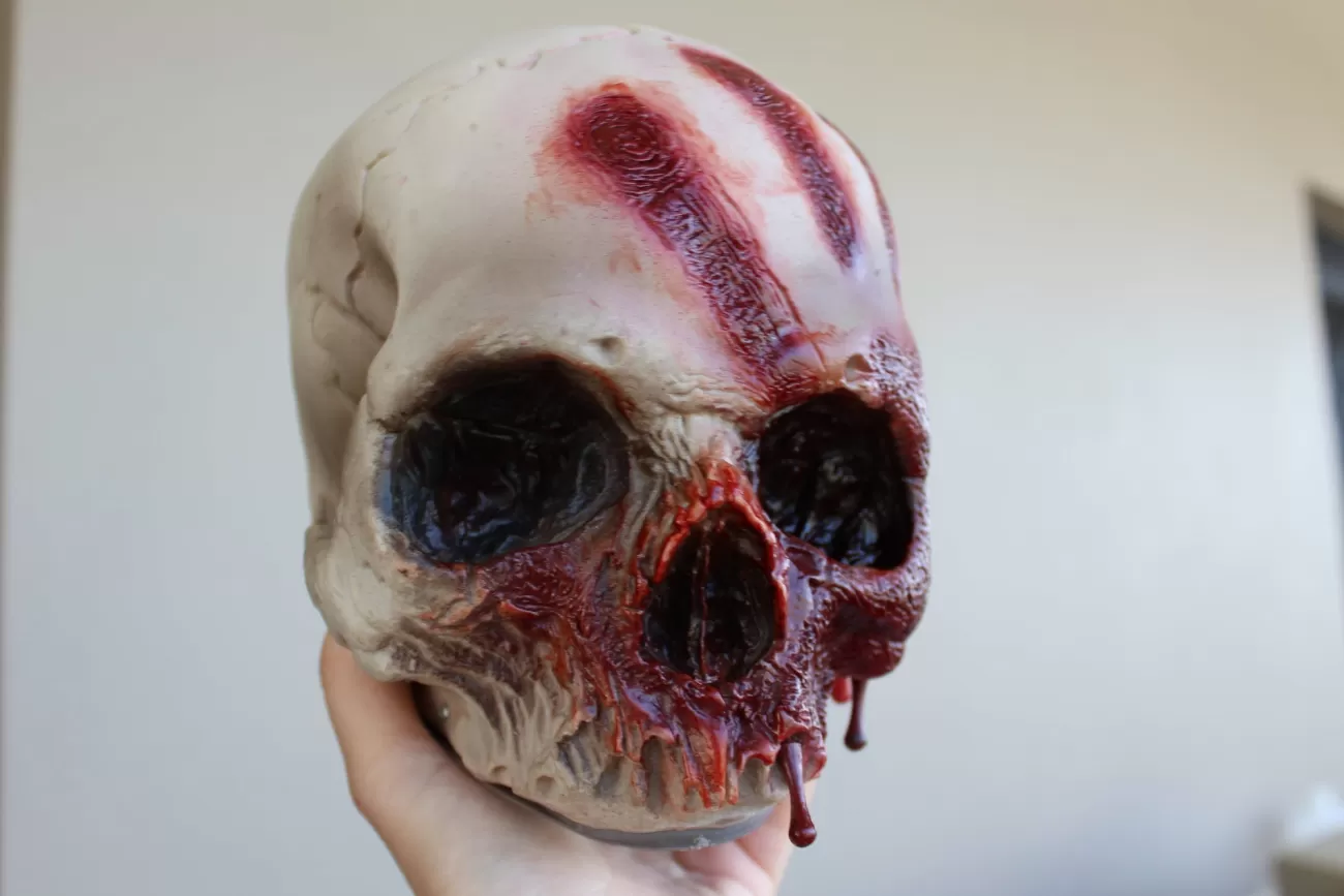 ForensicFX Studios Horror Skull With Bloody Hand Print> Halloween Accessories