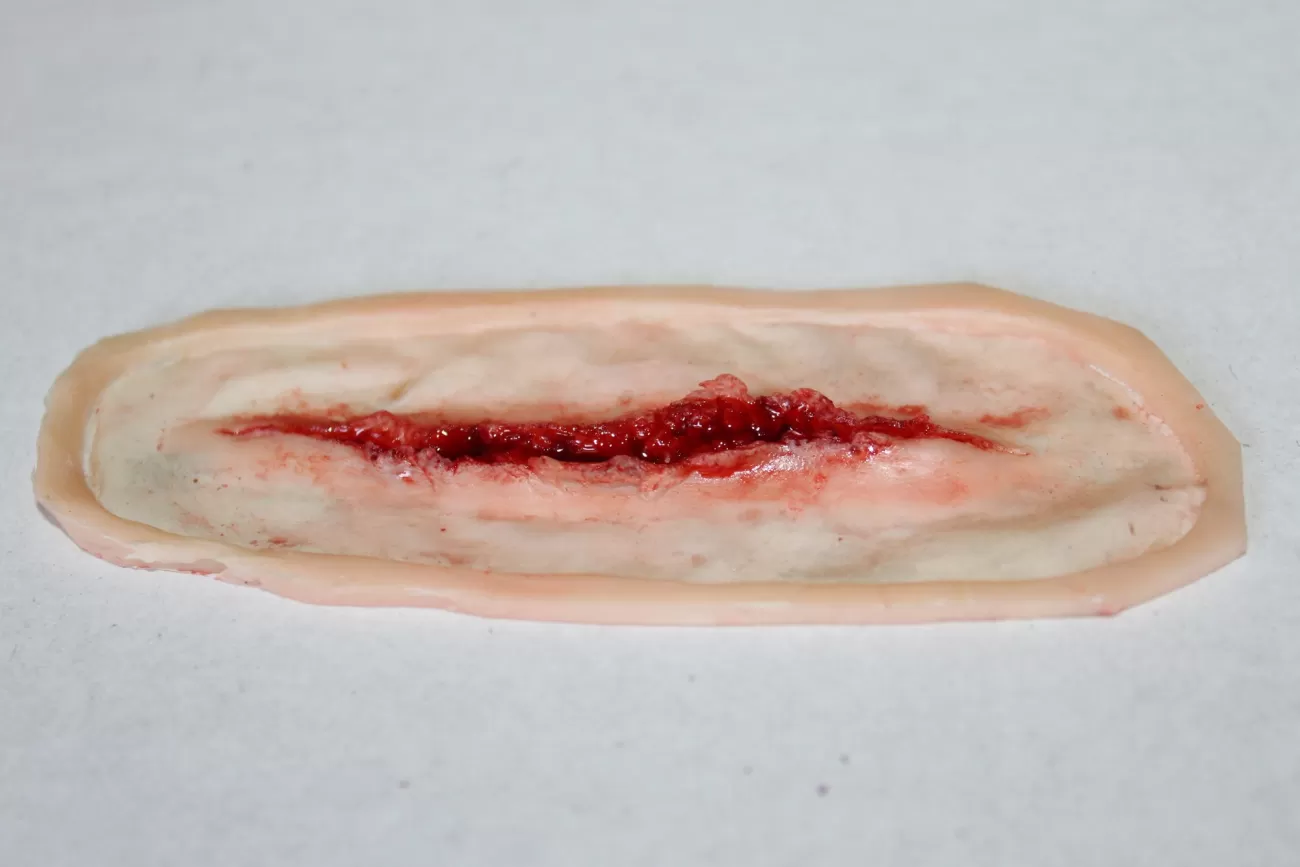 ForensicFX Studios Small Linear Gash Prosthetic> Halloween Accessories